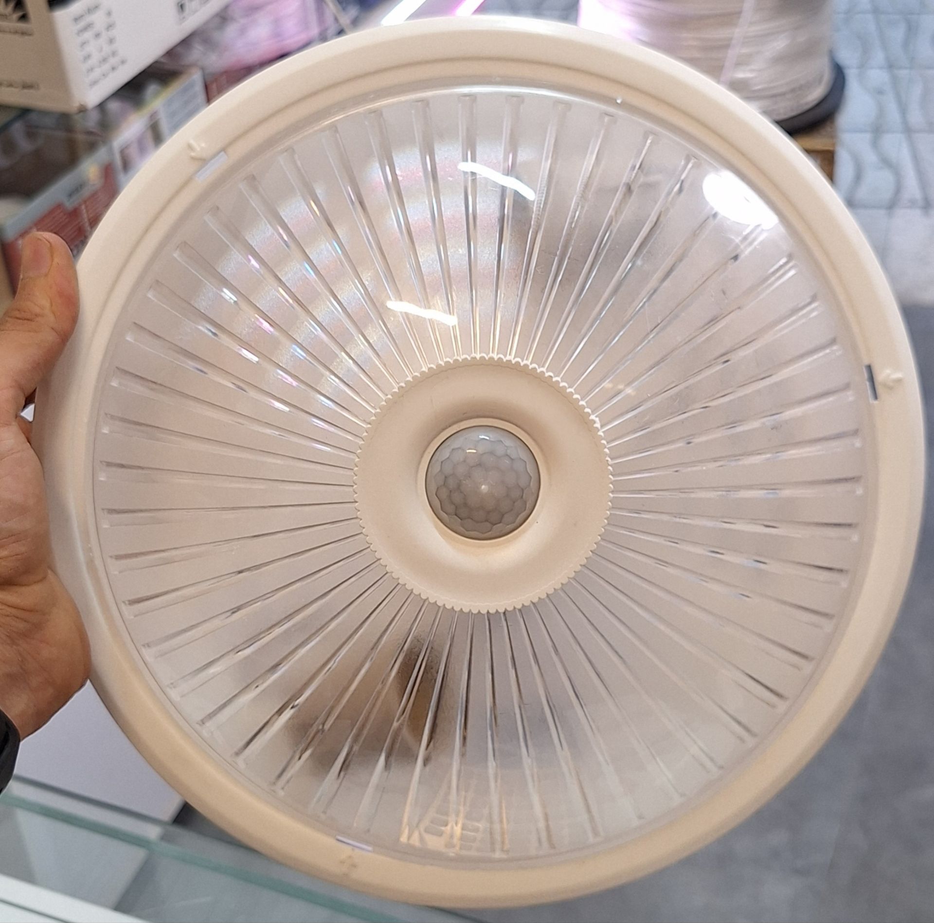 سنسور سقفی طلقی